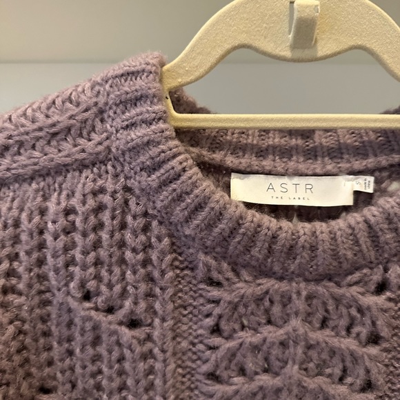 Astr The Label Purple Cropped Sweater - Picture 4 of 4